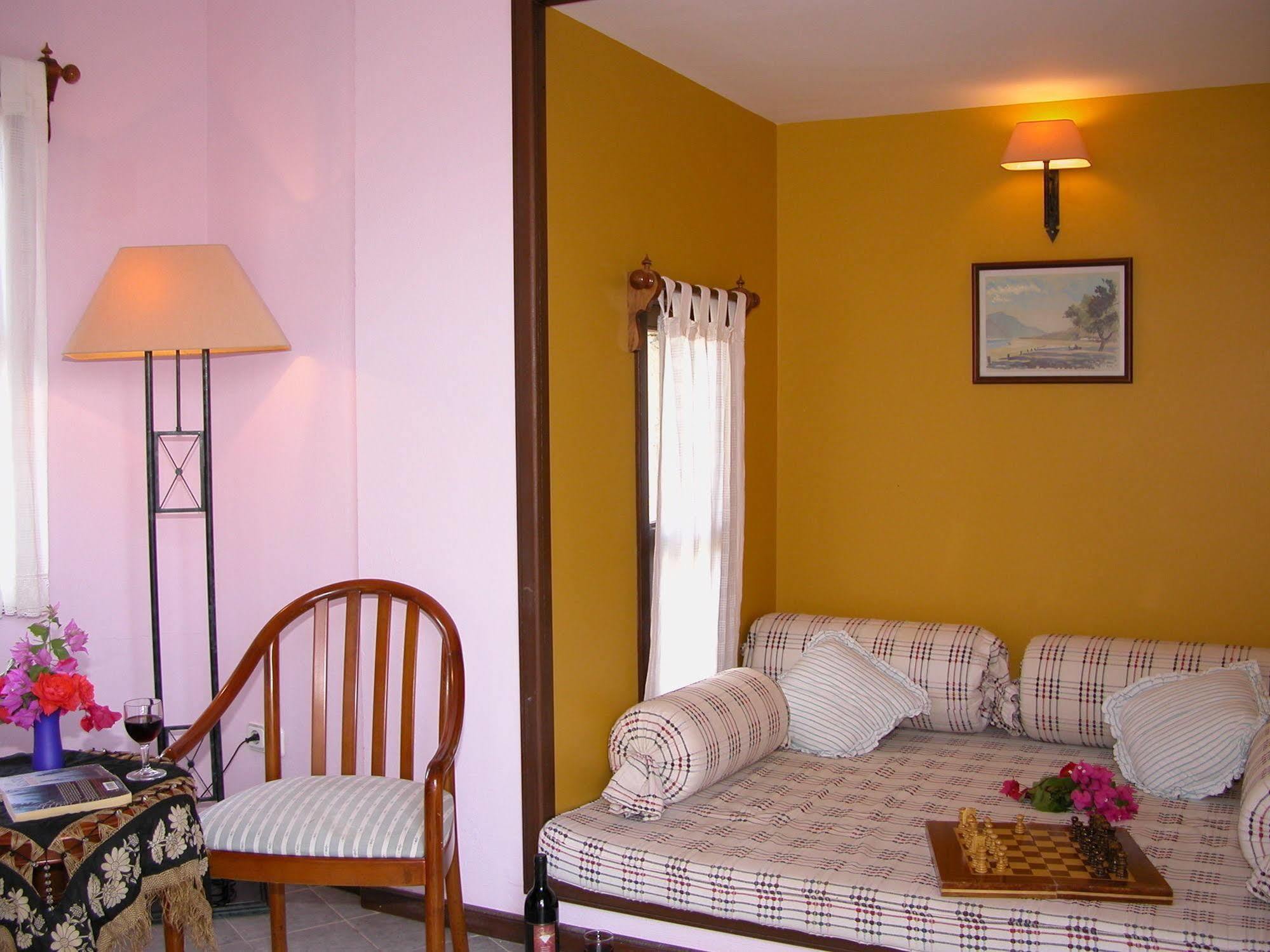 Osmanli Hani Apart Hotel Dalyan Exteriör bild